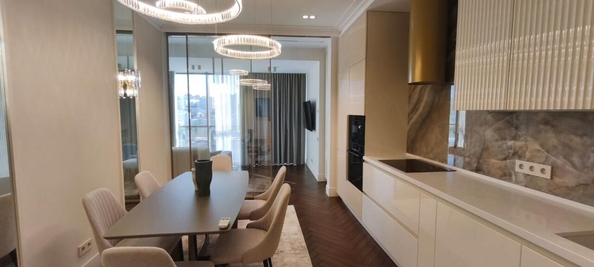 
  Продается 2-комн. квартира, 63 м², Парковая ул, д. 5
. Фото 1.