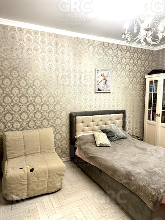 
  Продается 1-комн. квартира, 40 м², Кленовая ул, д. 5
. Фото 2.