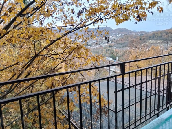 
  Продается апартамент, 38.9 м², Вишневая ул, д. 36/1
. Фото 2.