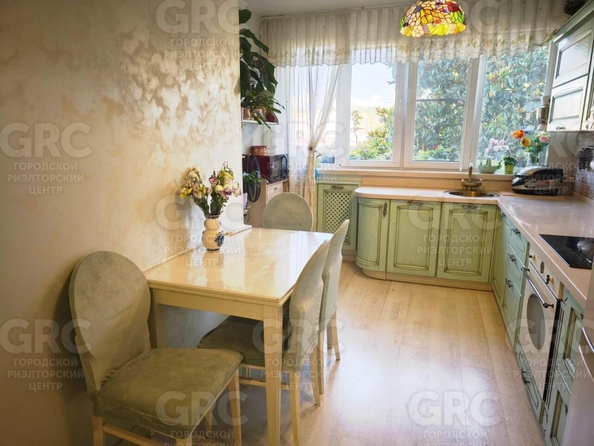
  Продается 2-комн. квартира, 58.3 м², Гагарина ул, д. 60
. Фото 2.