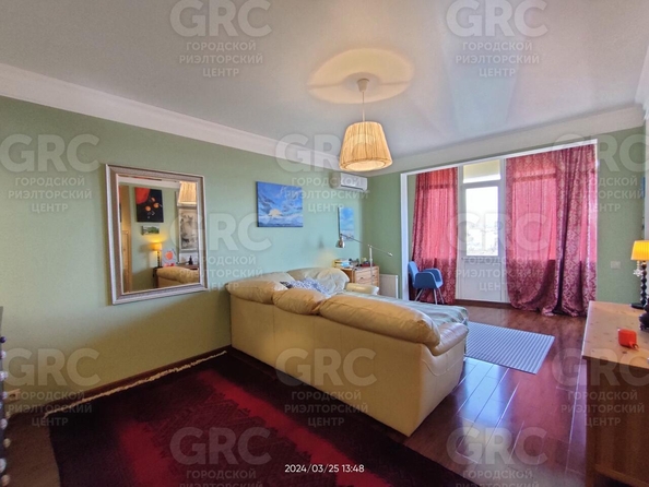 
  Продается 1-комн. квартира, 52 м², Цюрупы ул, д. 32
. Фото 11.