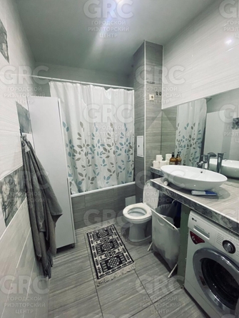 
  Продается 2-комн. квартира, 38 м², Альпийская ул, д. 27А
. Фото 8.