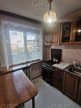 
  Продается 2-комн. квартира, 49 м², Цюрупы ул, д. 10
. Фото 9.