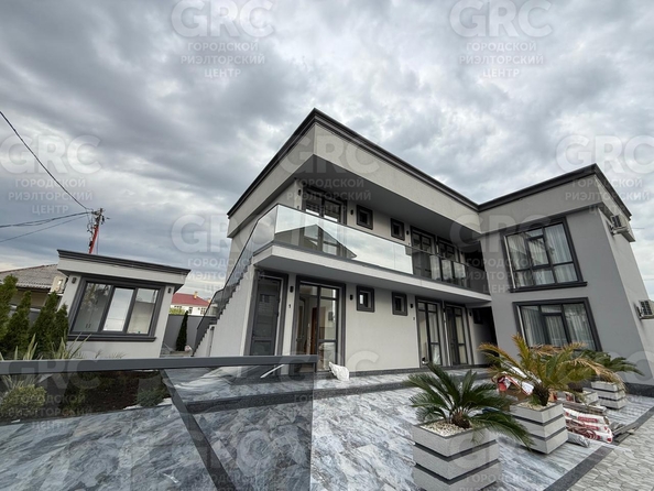 
  Продается дом, 300 м², Сочи
. Фото 1.