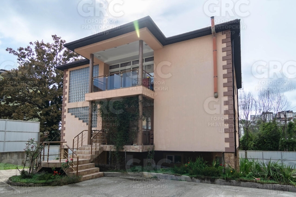 
  Продается дом, 305.8 м², Сочи
. Фото 2.