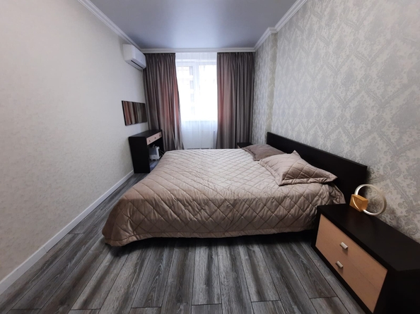 
  Продам 2-комн. квартиру, 54 м², Цезаря Куникова ул, д. 24/2
. Фото 2.