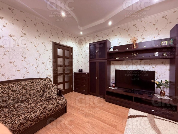 
  Продается 1-комн. квартира, 55 м², Юных Ленинцев ул, д. 10
. Фото 8.