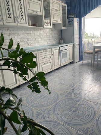 
  Продается 4-комн. квартира, 86.3 м², Глазунова ул, д. 8
. Фото 2.