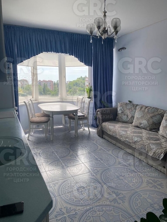 
  Продается 4-комн. квартира, 86.3 м², Глазунова ул, д. 8
. Фото 5.