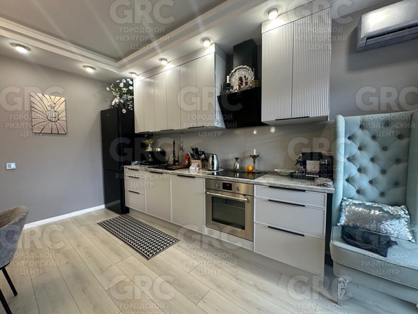 
  Продается 2-комн. квартира, 53 м², Горького ул, д. 87
. Фото 4.