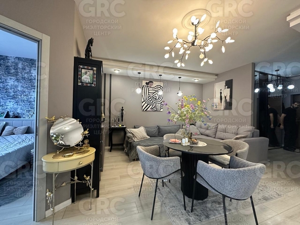 
  Продается 2-комн. квартира, 53 м², Горького ул, д. 87
. Фото 5.