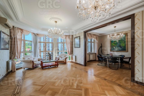 
  Продается 4-комн. квартира, 182 м², Войкова ул, д. 35
. Фото 4.
