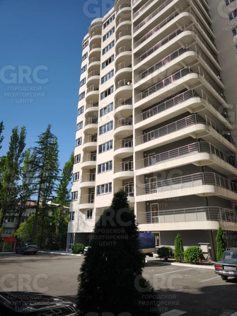 
  Продается 2-комн. квартира, 42 м², Туапсинская ул, д. 19
. Фото 1.