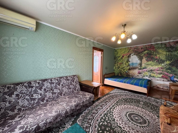 
  Продается 1-комн. квартира, 44 м², Альпийская ул, д. 33
. Фото 4.