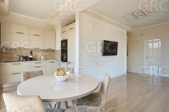 
  Продается 3-комн. квартира, 59 м², Дмитриевой ул, д. 5
. Фото 3.