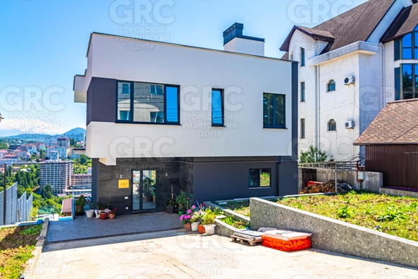 
  Продается дом, 330 м², Сочи
. Фото 1.