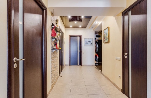 
  Продается 2-комн. квартира, 83 м², Лазурная ул, д. 18
. Фото 28.