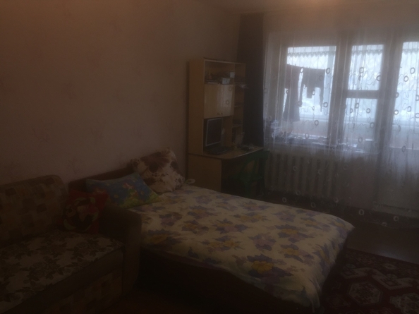 
  Продается 1-комн. квартира, 54 м², Астраханская ул, д. 77
. Фото 2.