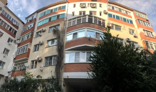 
  Продается 4-комн. квартира, 109 м², Родниковая ул
. Фото 1.