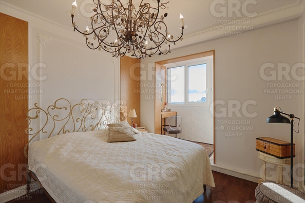 
  Продается 4-комн. квартира, 155 м², Юных Ленинцев ул, д. 10
. Фото 13.