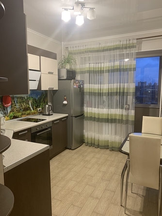 
  Продается 1-комн. квартира, 37 м², Омелькова ул, д. 28
. Фото 10.