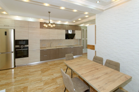 
  Продается 3-комн. квартира, 106 м², Шевченко ул, д. 65
. Фото 3.