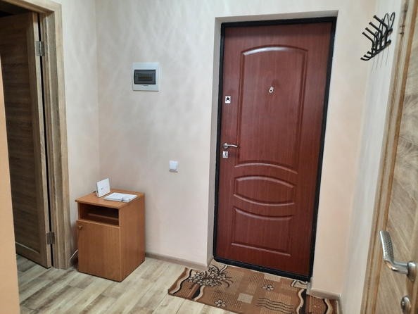 
  Продается 1-комн. квартира, 40 м², Лазурная ул, д. 10к2
. Фото 2.