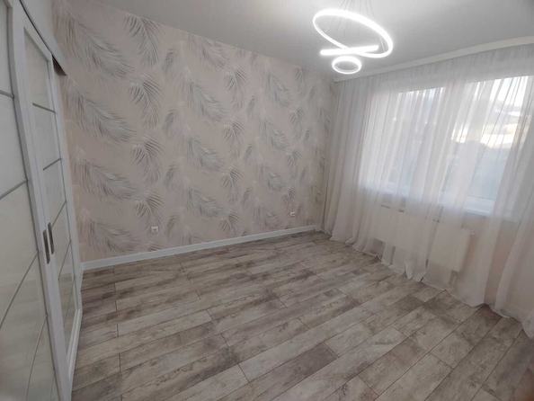 
  Продается 1-комн. квартира, 42 м², Владимирская ул, д. 142
. Фото 4.