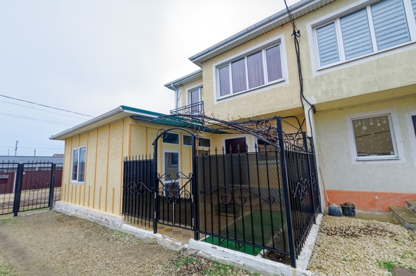 
  Продается дом, 138 м², поселок Пятихатки
. Фото 2.