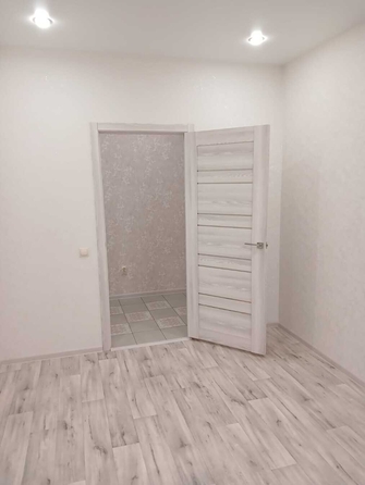 
  Продается 2-комн. квартира, 46 м², Омелькова ул, д. 93
. Фото 3.