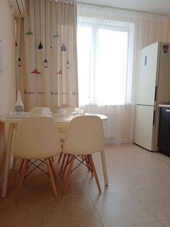 
  Продается 2-комн. квартира, 65 м², Ленина ул, д. 146
. Фото 6.