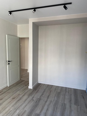 
  Продается 3-комн. квартира, 55 м², Крылова ул, д. 13к3
. Фото 3.