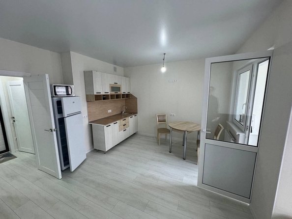 
  Продается студия, 37 м², Ленина ул, д. 190к1
. Фото 3.
