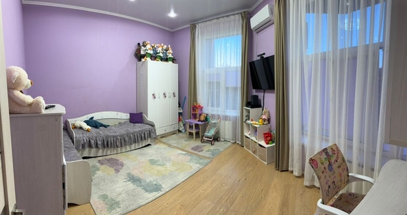 
  Продается 2-комн. квартира, 80 м², Зеленая ул, д. 18/3
. Фото 1.