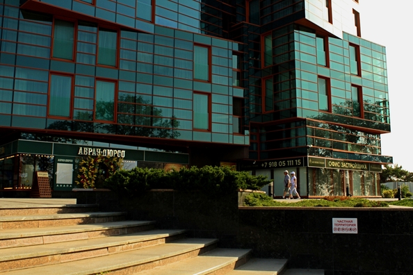 
  Продается 1-комн. квартира, 63 м², Революции пр-кт, д. 3
. Фото 2.