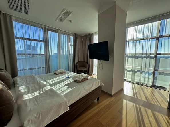 
  Продается 2-комн. квартира, 81 м², Революции пр-кт, д. 3
. Фото 1.
