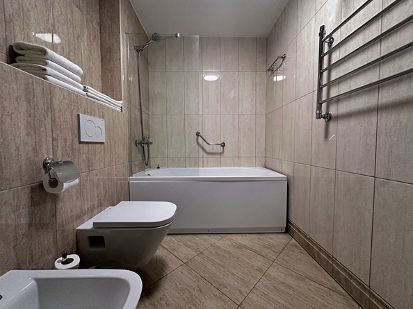 
  Продается 2-комн. квартира, 81 м², Революции пр-кт, д. 3
. Фото 20.