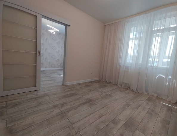 
  Продается 1-комн. квартира, 42 м², Владимирская ул, д. 142
. Фото 15.
