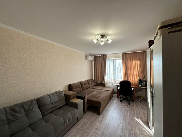 
  Продается 1-комн. квартира, 37 м², Адмирала Пустошкина ул, д. 16
. Фото 2.