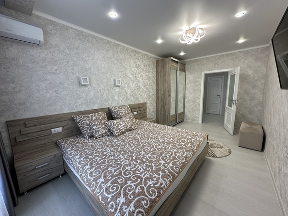 
  Продается 2-комн. квартира, 70 м², Таманская ул, д. 121к10
. Фото 19.