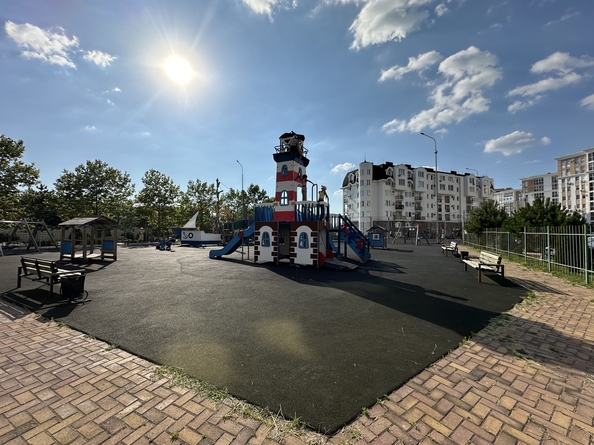 
  Продается 2-комн. квартира, 70 м², Таманская ул, д. 121к10
. Фото 35.