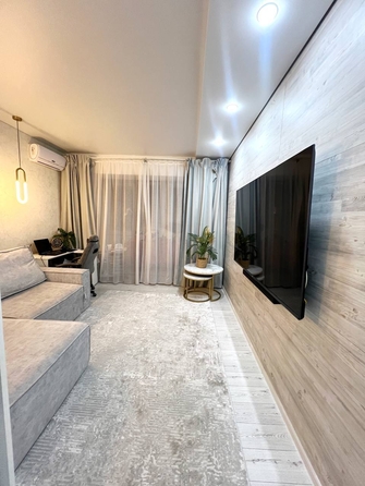 
  Продается 1-комн. квартира, 47 м², Анапская ул, д. 80
. Фото 1.