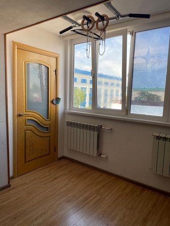 
  Продается 3-комн. квартира, 77 м², 40 лет Победы ул, д. 38
. Фото 4.