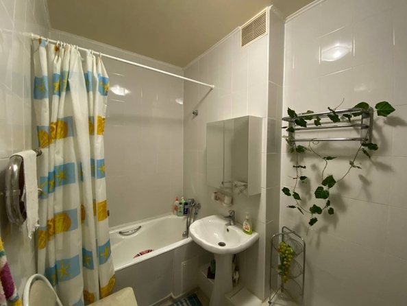
  Продается 1-комн. квартира, 50 м², Ленина ул, д. 183
. Фото 20.