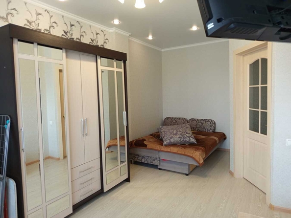 
  Продается 1-комн. квартира, 33 м², Симферопольское ш, д. 1А
. Фото 1.