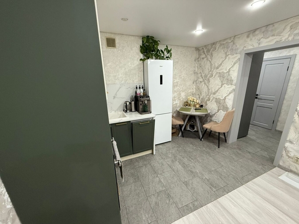 
  Продается 1-комн. квартира, 41 м², Ленина ул, д. 235
. Фото 3.
