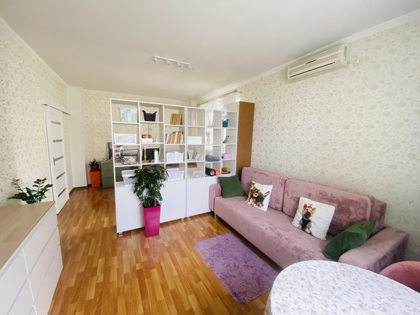 
  Продается 1-комн. квартира, 56 м², Лазурная ул, д. 16
. Фото 2.