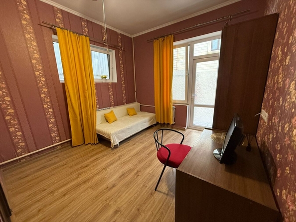 
  Продается 1-комн. квартира, 16 м², Шевченко ул, д. 133
. Фото 3.