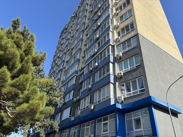 
  Продается 1-комн. квартира, 42 м², Астраханская ул, д. 71А
. Фото 1.