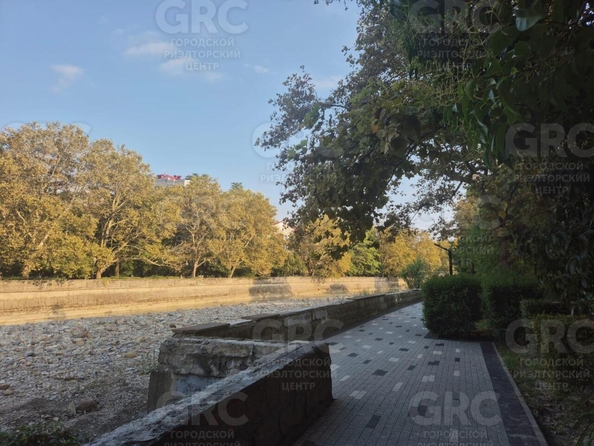 
  Продается 1-комн. квартира, 43.2 м², Октября (Хостинский р-н) ул, д. 10А
. Фото 2.